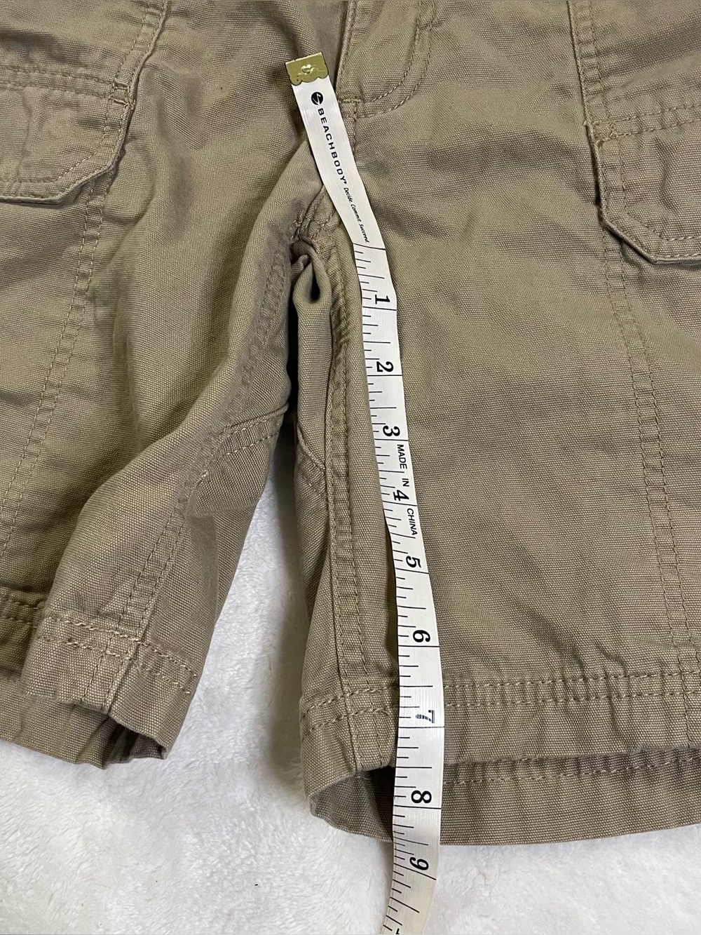 Wrangler 100% Cotton Tan Cargo Shorts with Belt size 34 waist - Picture 7 of 8